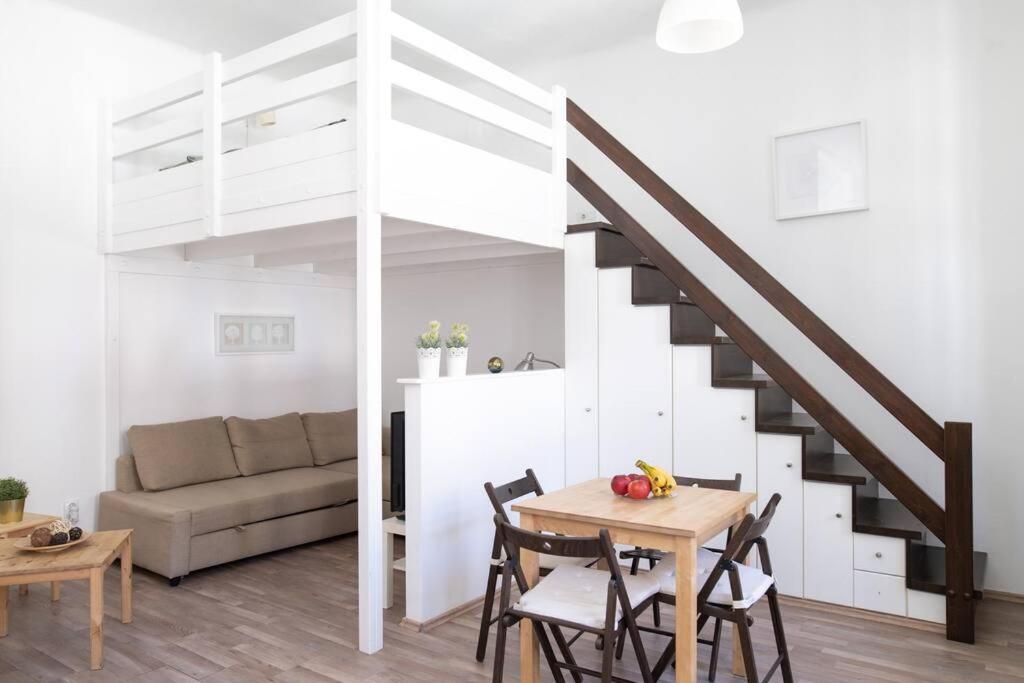 N28 Studio Next To Andrassy Boulevard. Budapest Extérieur photo